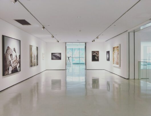 The image of the gallery hall